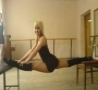 Cool Links - Babe Does the Splits