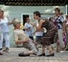 Funny Pictures - Teach Me How To Dougie 